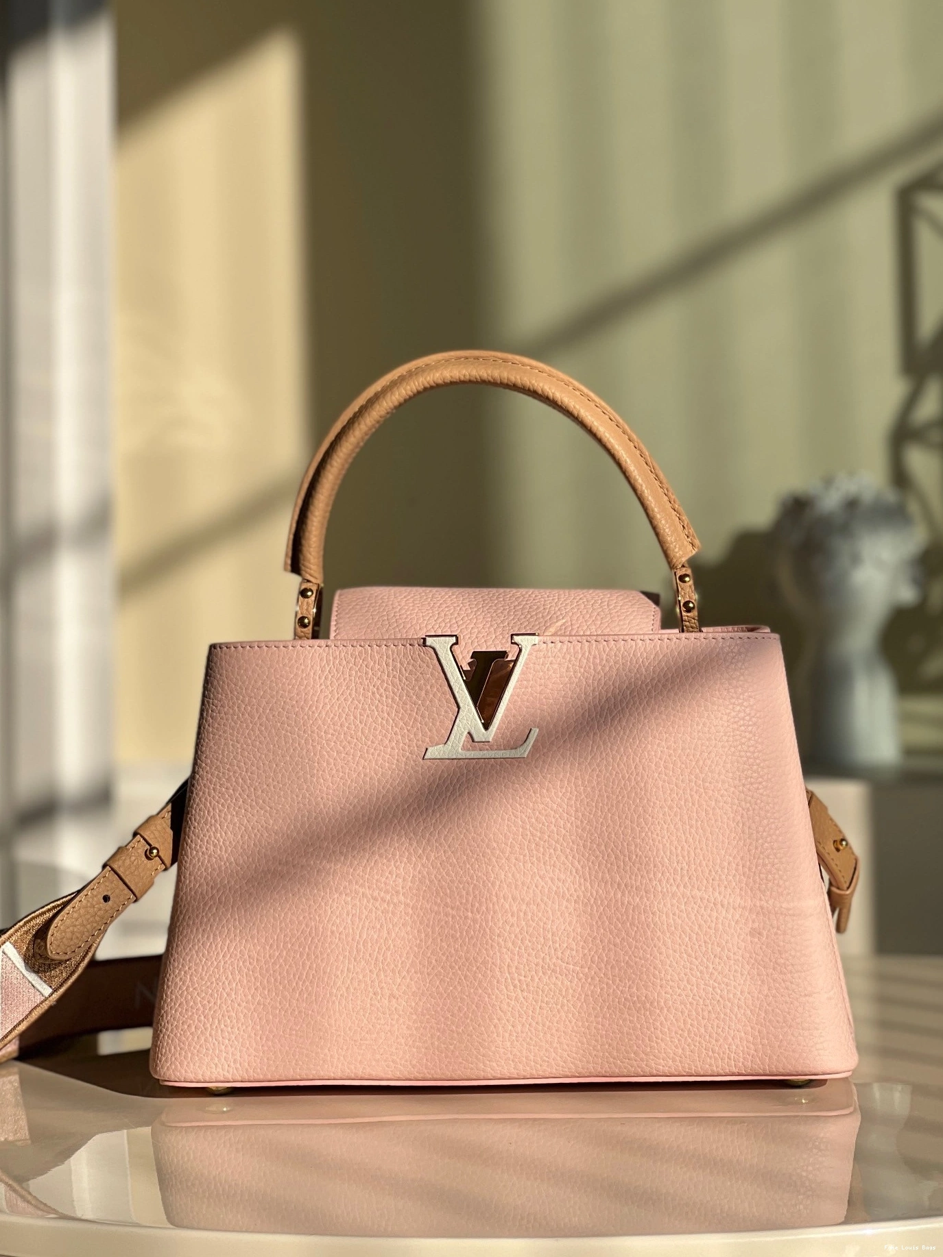 Fake Louis Bags LOUIS CAPUCINES VUITTON MM 0707